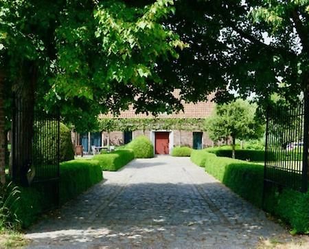 B&B De Hulst Izegem Luaran gambar