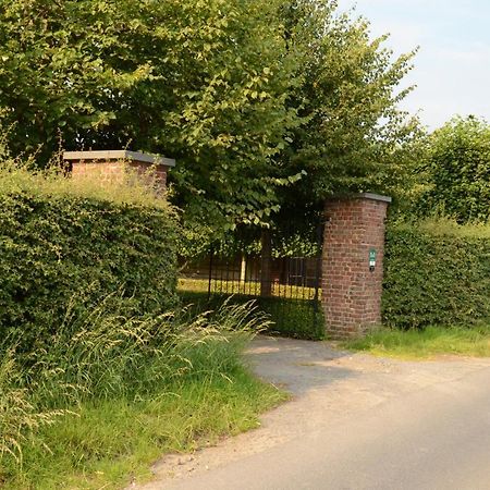 B&B De Hulst Izegem Luaran gambar