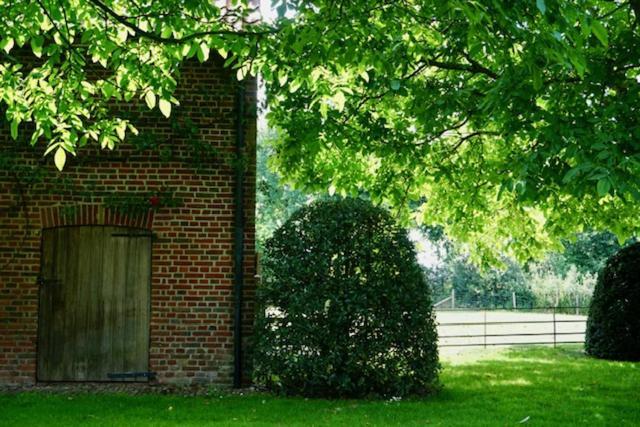 B&B De Hulst Izegem Luaran gambar